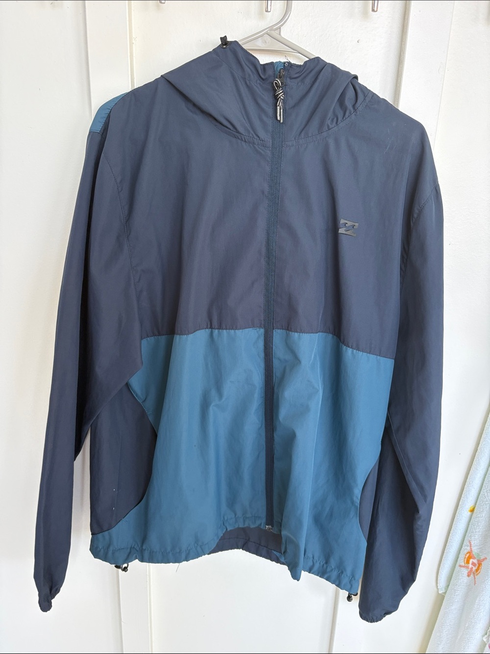Billabong Men’s Two-Tone Blue Hooded Windbreaker